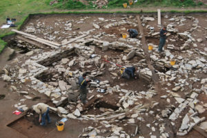 Excavation-of-structure-1-small.jpg